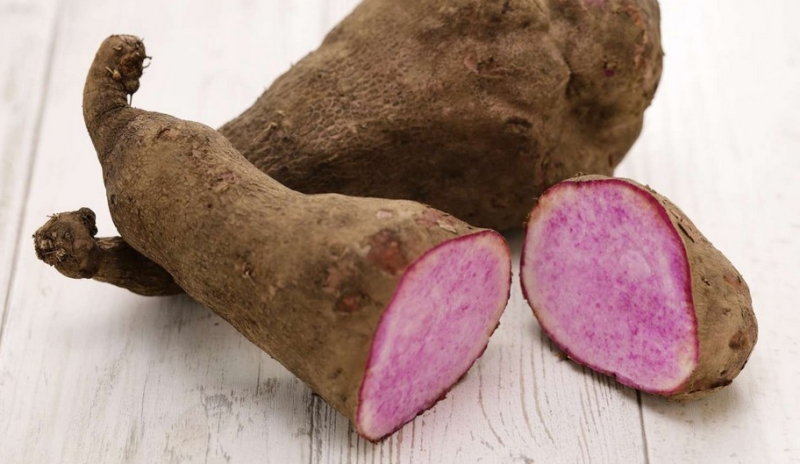 De la famille des ignames, l'ube est un tubercule violet d'origine asiatique, très populaire aux Philippines De la famille des ignames, l'ube est un tubercule violet d'origine asiatique, très populaire aux Philippines